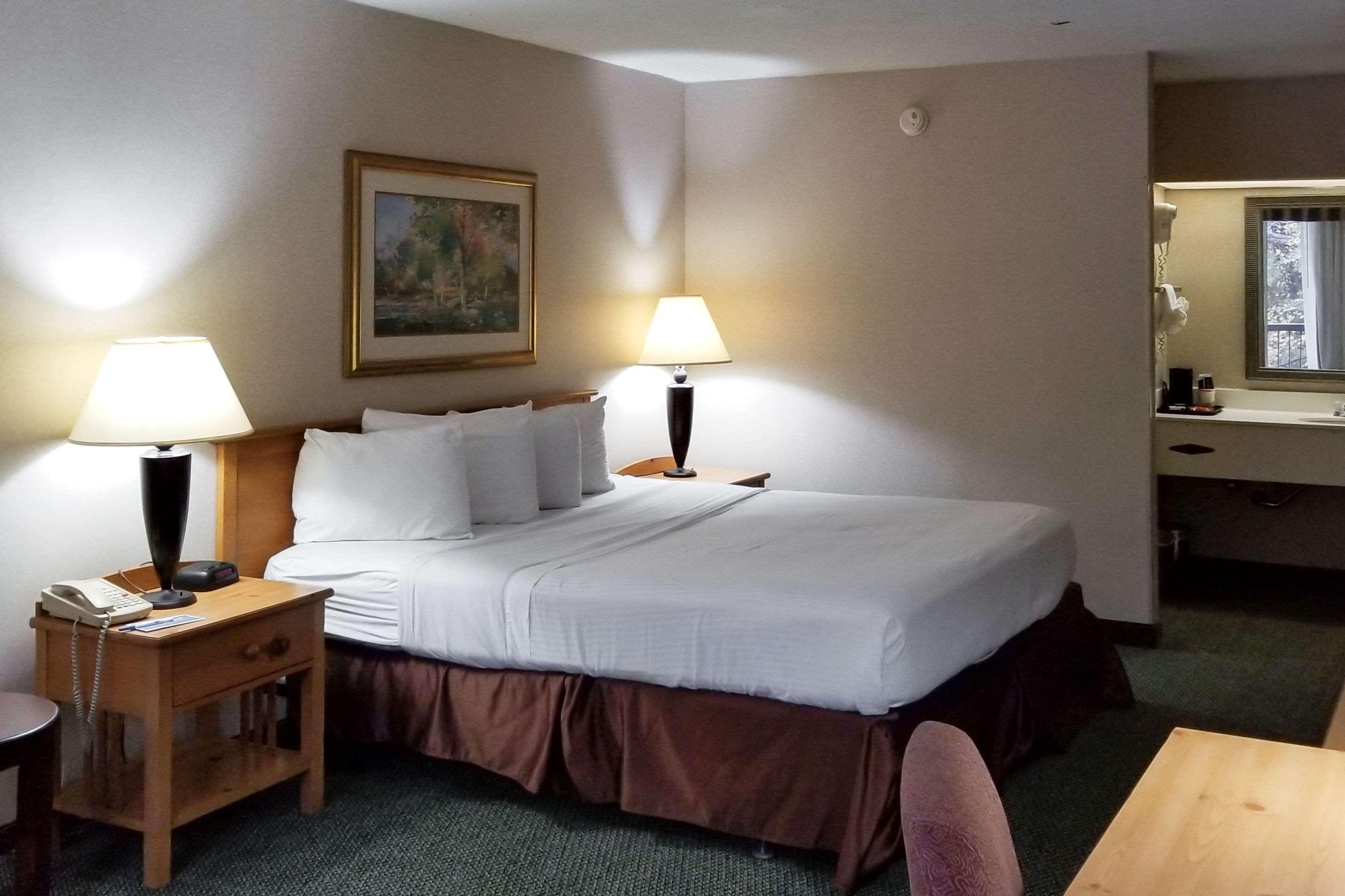 Clarion Inn & Suites فلورنسا المظهر الخارجي الصورة